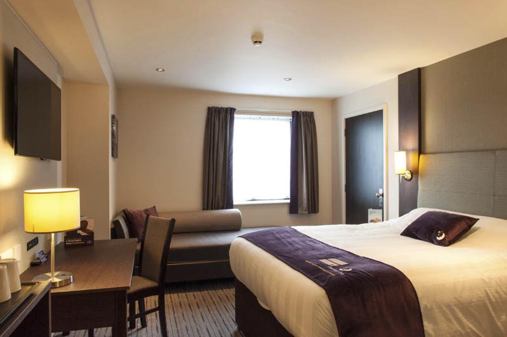 Premier Inn Aberdeen Airport - ダイス エクステリア 写真