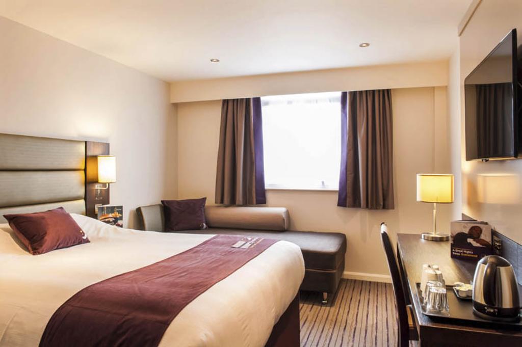 Premier Inn Aberdeen Airport - ダイス エクステリア 写真