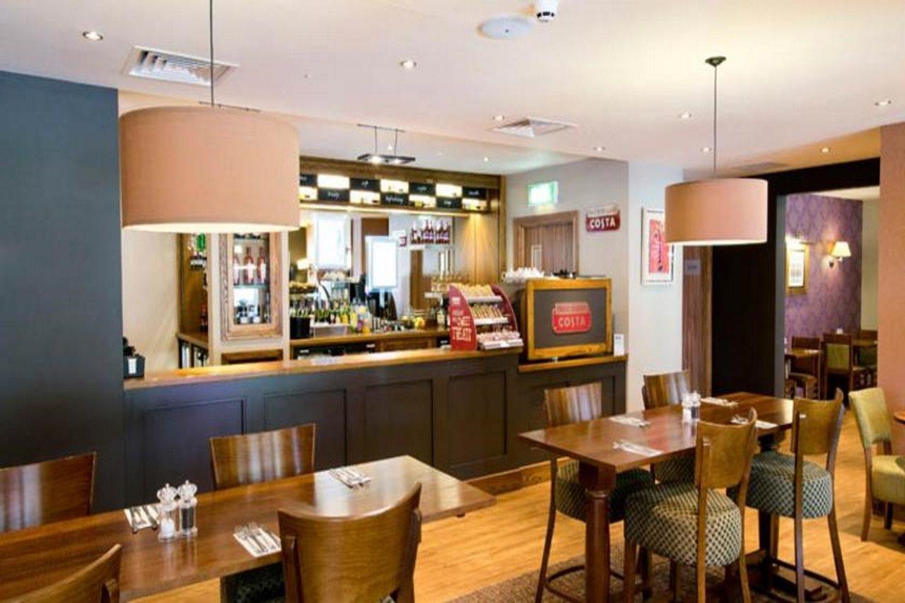 Premier Inn Aberdeen Airport - ダイス エクステリア 写真