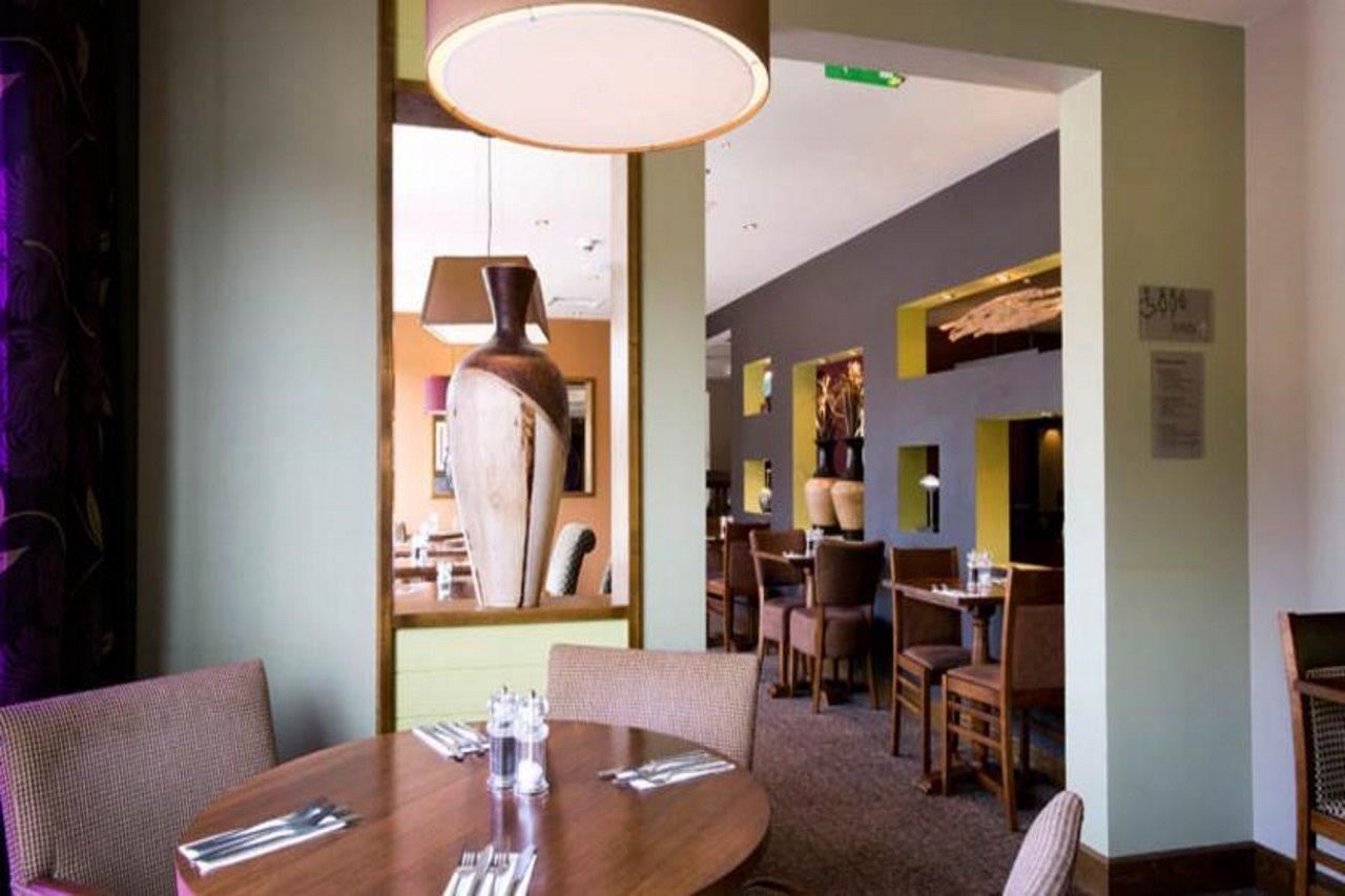 Premier Inn Aberdeen Airport - ダイス エクステリア 写真